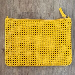 Clare V. Flat Clutch with tabs in Dandelion Rattan